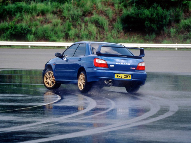 Subaru Impreza WRX фото