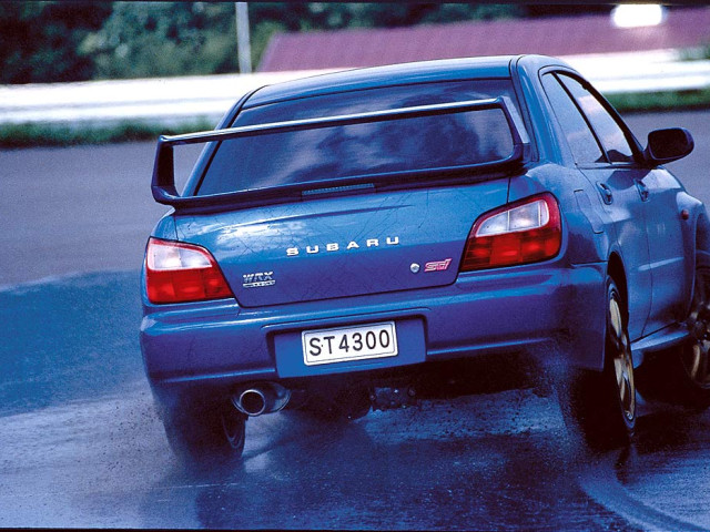 Subaru Impreza WRX фото