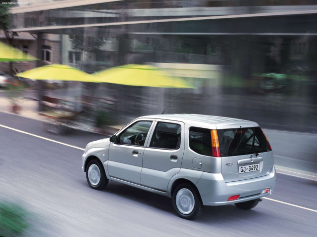 Subaru Justy фото