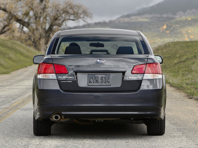 Subaru Legacy фото