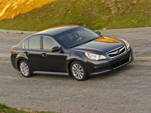 Subaru Legacy фото