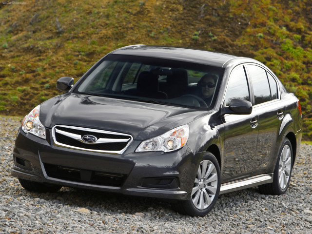 Subaru Legacy фото