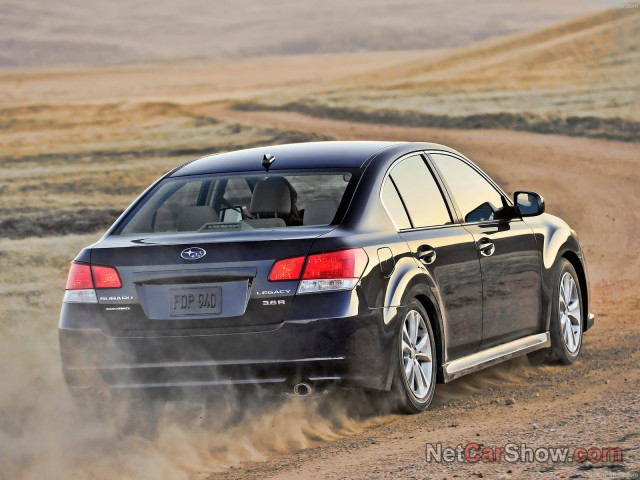Subaru Legacy фото