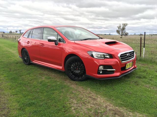 Subaru Levorg фото