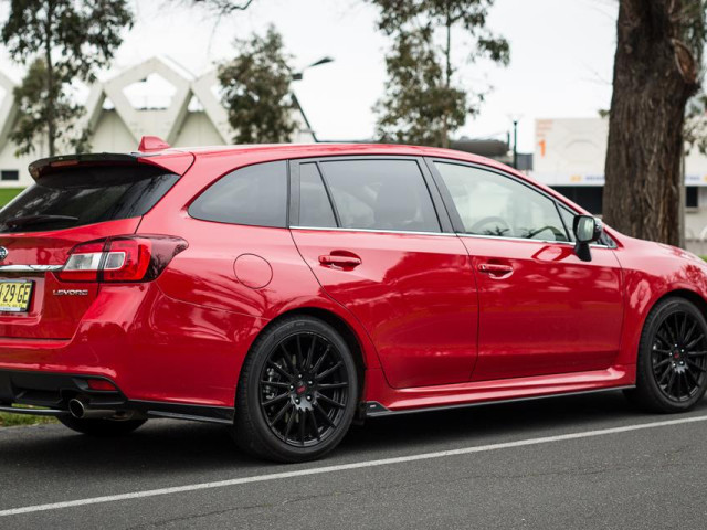 Subaru Levorg фото