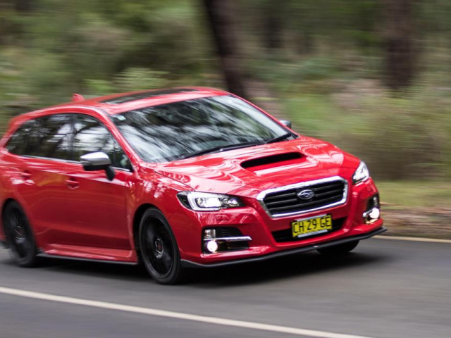 Subaru Levorg фото