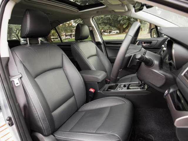 Subaru Liberty фото