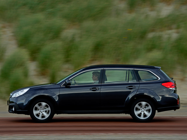 Subaru Outback фото