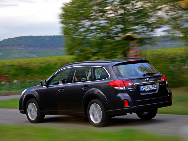 Subaru Outback фото