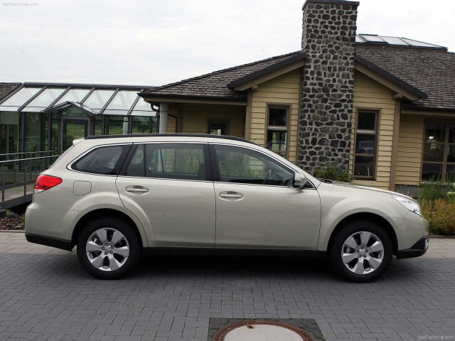 Subaru Outback фото