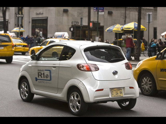 Subaru R1e фото