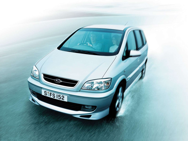 Subaru Traviq фото