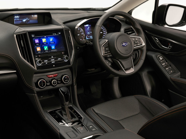 Subaru XV  фото
