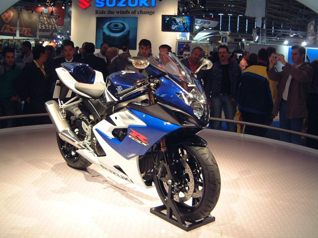 Suzuki GSX-R1000 фото