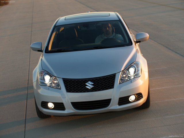 Suzuki Kizashi фото