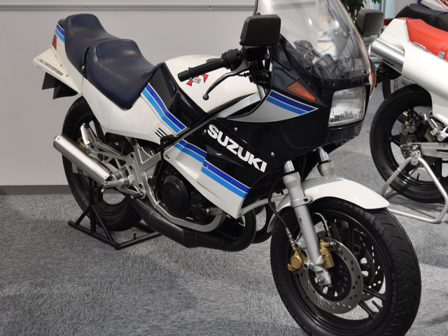 Suzuki RG250Г фото