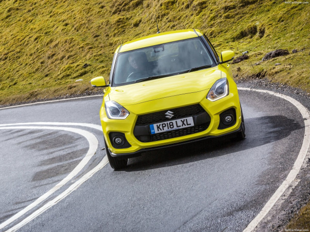 Suzuki Swift Sport фото