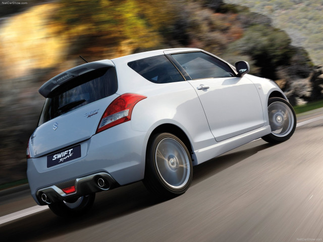 Suzuki Swift Sport фото