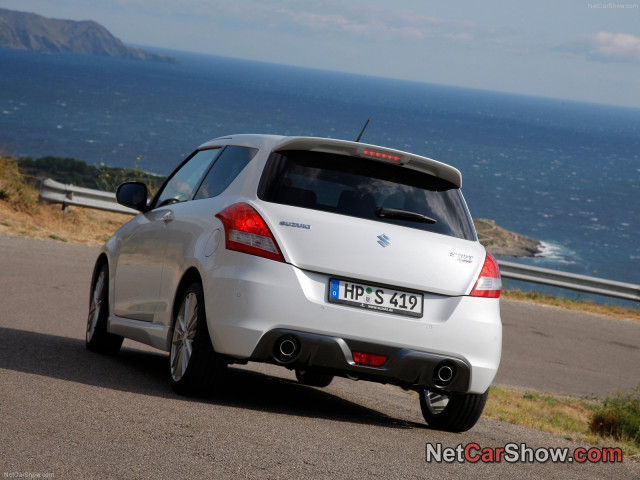 Suzuki Swift Sport фото