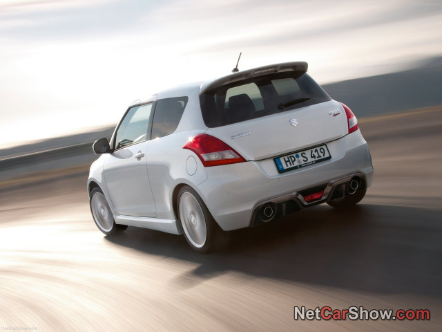 Suzuki Swift Sport фото