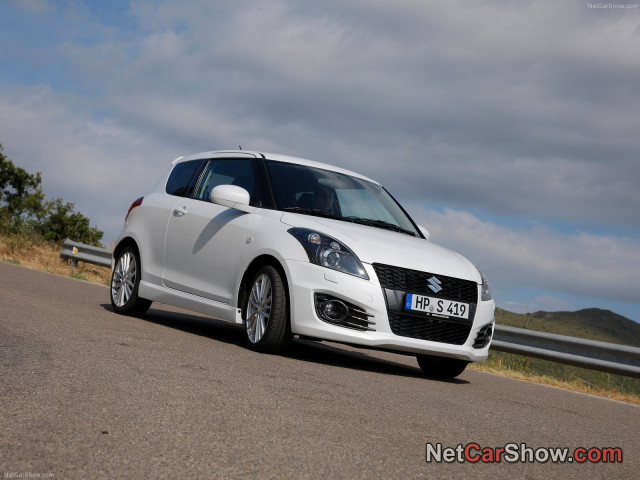 Suzuki Swift Sport фото