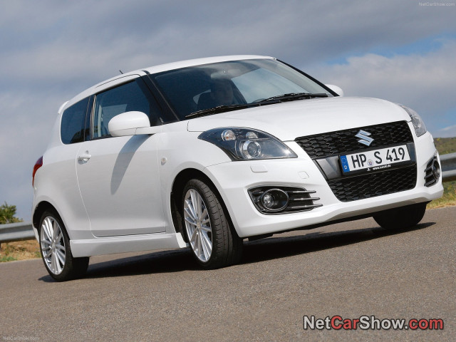 Suzuki Swift Sport фото