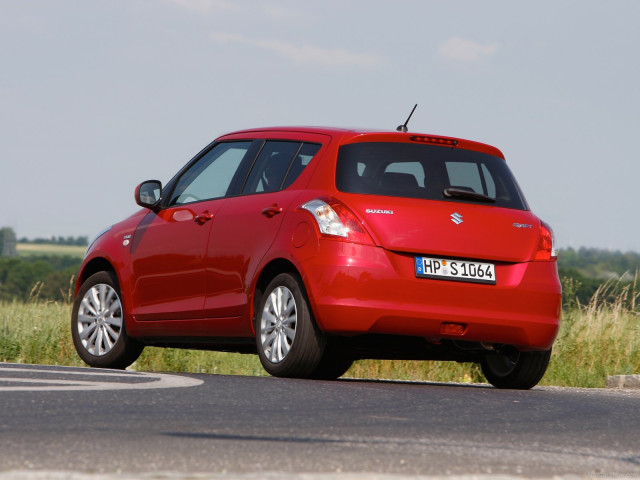 Suzuki Swift фото