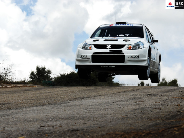 Suzuki SX4 WRC фото