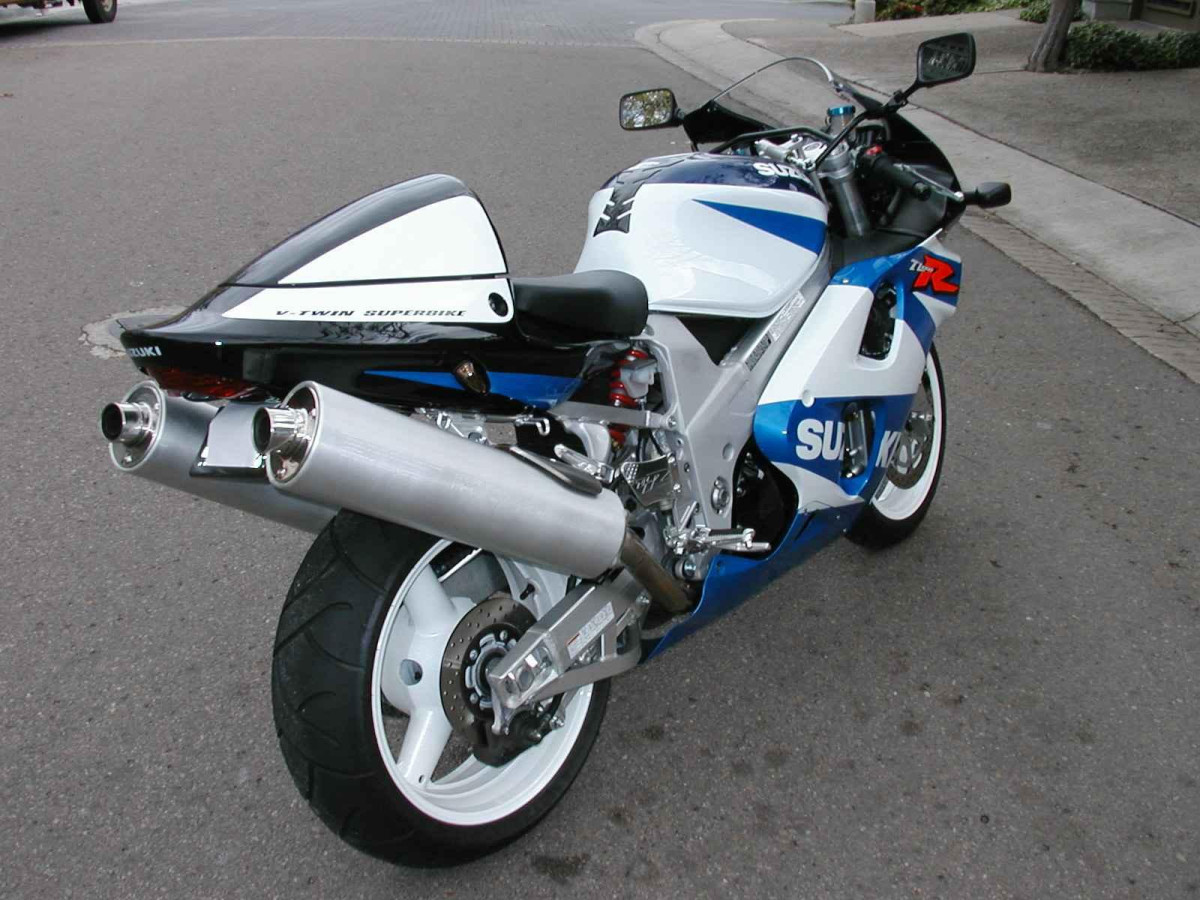 Suzuki TL1000R фото 31377