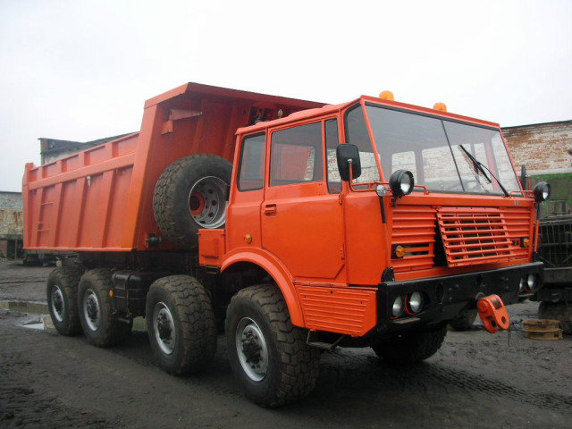Tatra 813 фото
