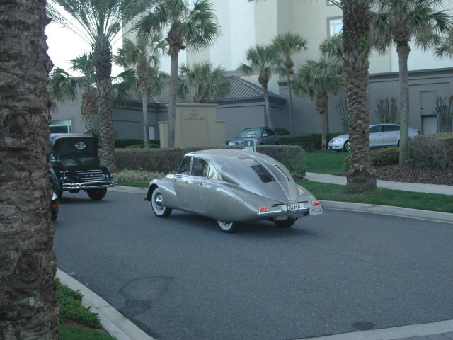 Tatra T87 фото