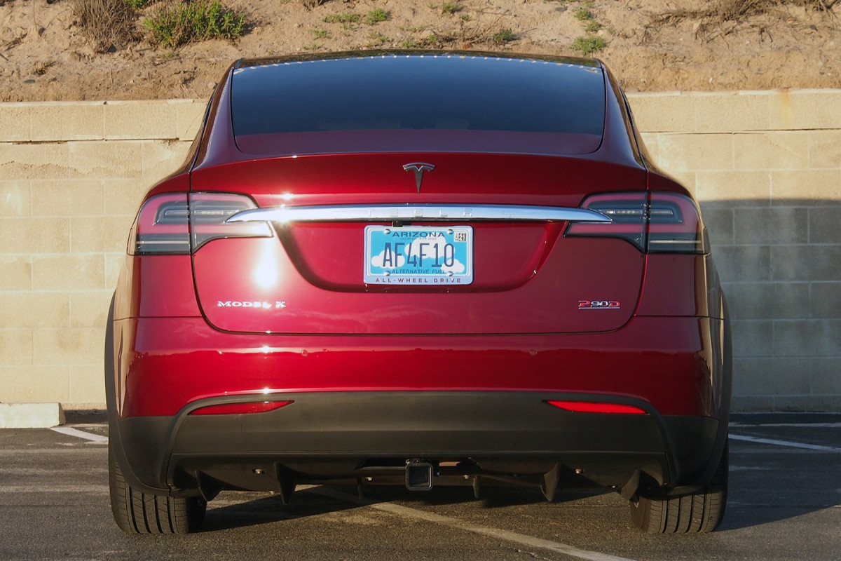 Tesla Model X фото 168724