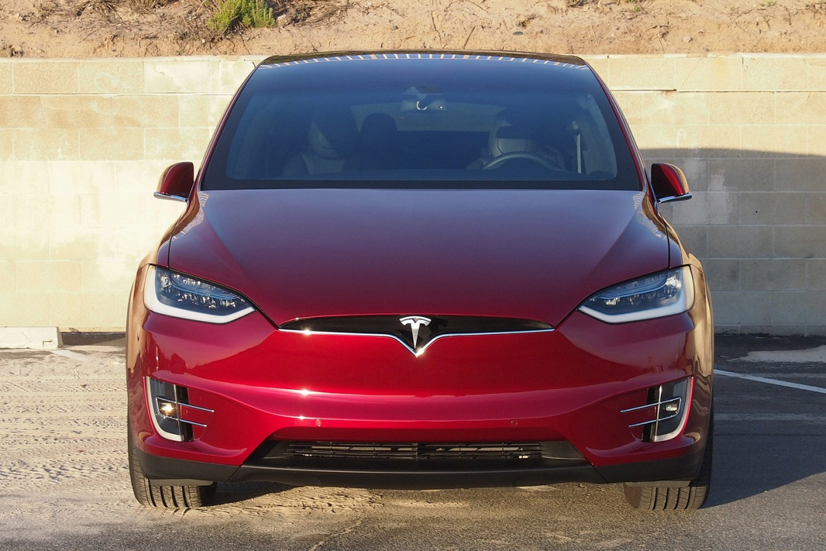 Tesla Model X фото 168725