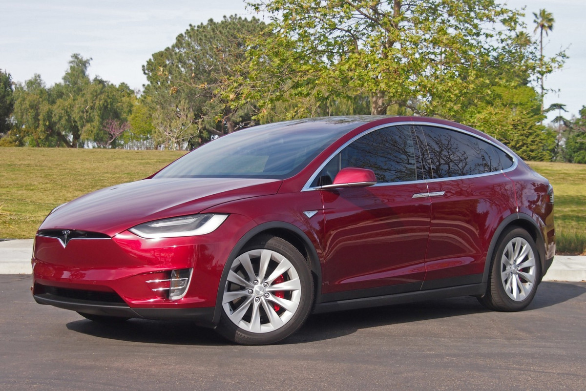 Tesla Model X фото 168726