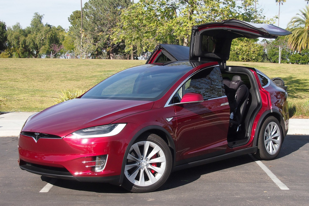 Tesla Model X фото 168730