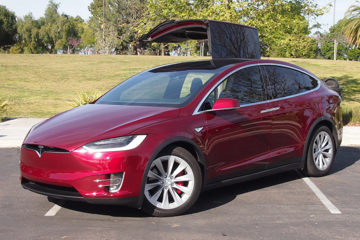 Tesla Model X фото 168740