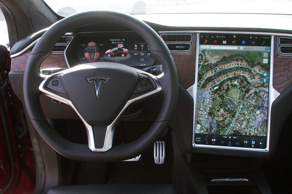 Tesla Model X фото 168743