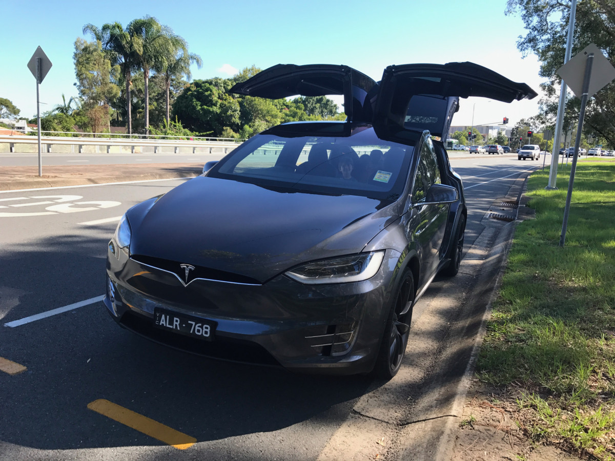 Tesla Model X фото 180242