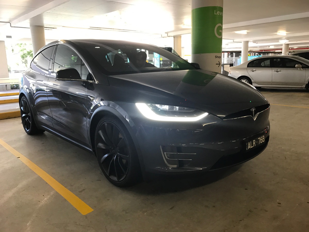 Tesla Model X фото 180245