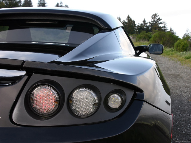 Tesla Roadster фото