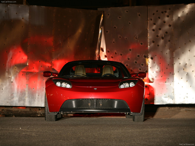 Tesla Roadster фото