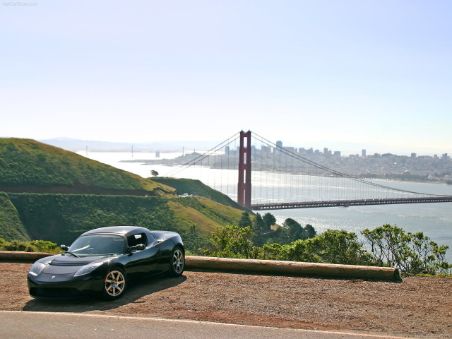 Tesla Roadster фото