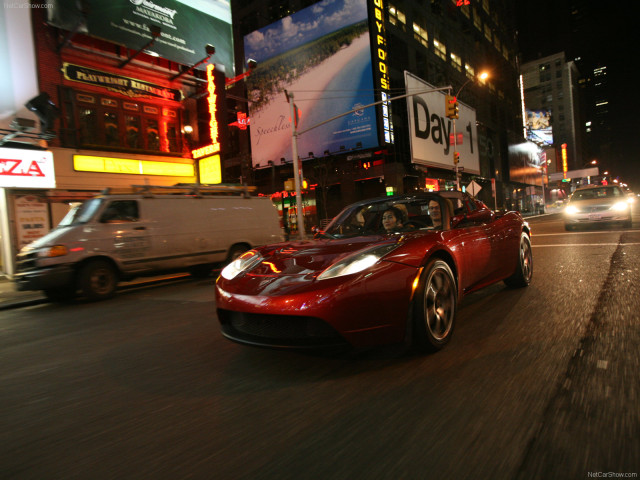 Tesla Roadster фото