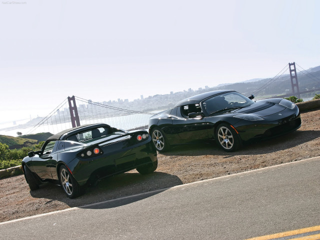 Tesla Roadster фото