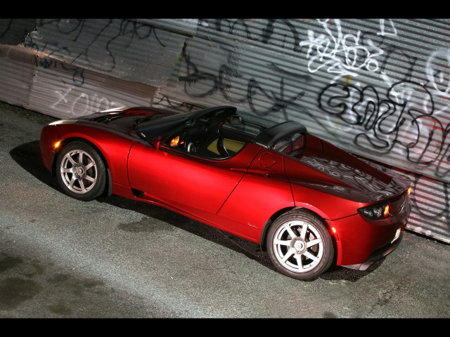 Tesla Roadster фото