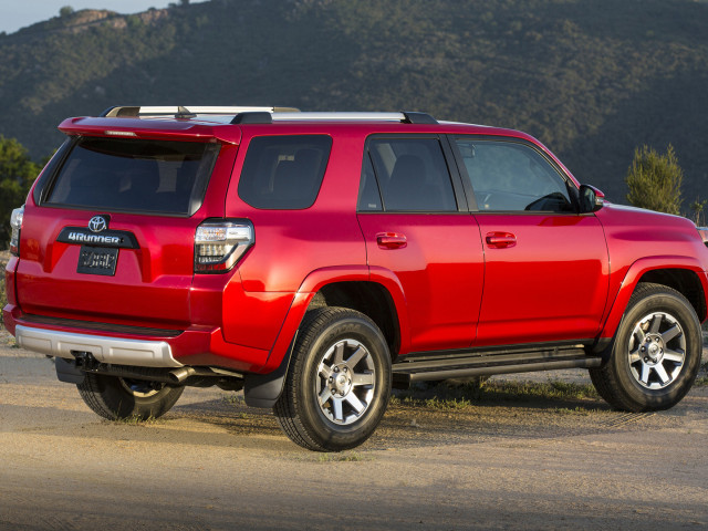 Toyota 4Runner фото