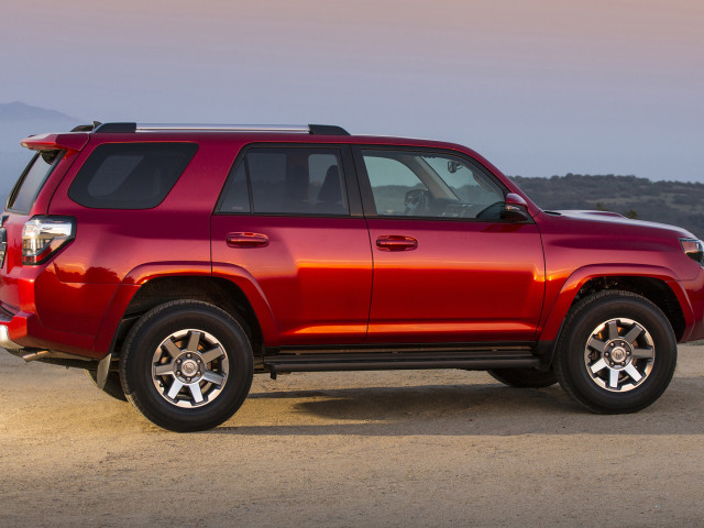 Toyota 4Runner фото