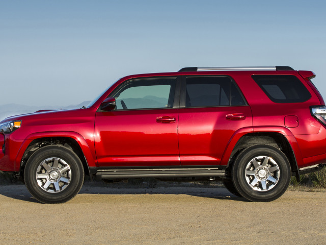 Toyota 4Runner фото