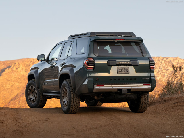 Toyota 4Runner фото