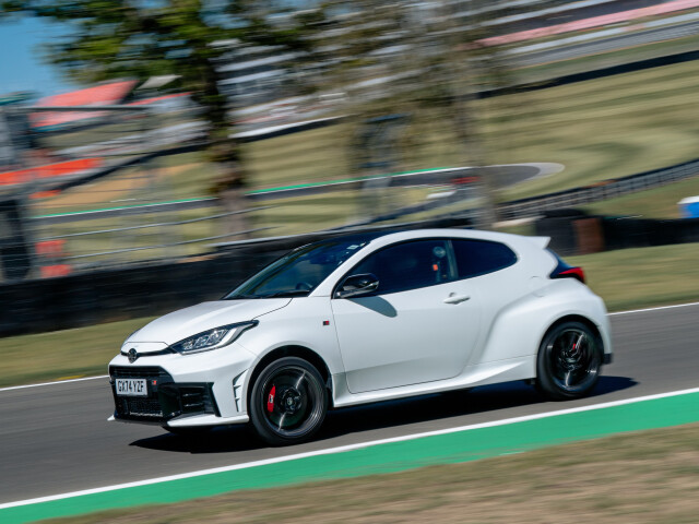 Toyota Corolla GR фото